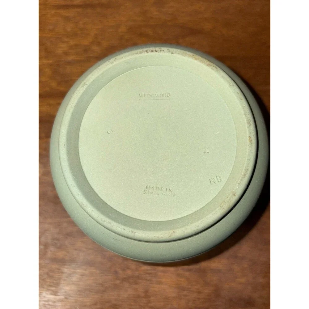1960s Vintage Wedgewood England Green Jasperware Jardiniere Cachepot 5 Inch